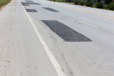 Signs Your Commercial Asphalt Needs Repair Or Patching